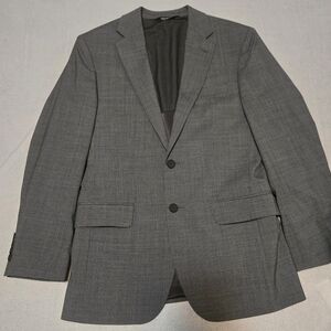 Jos A Bank Travel Tech Men's 38R Gray Houndstooth Slim Fit 2-Button Sports Coat
